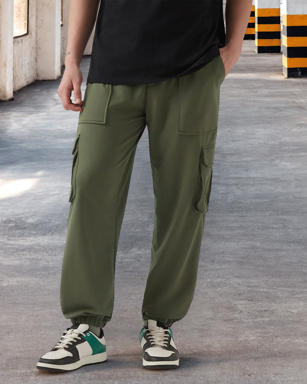 Buy Men's Winter Moss Green Oversized Cargo Joggers Online