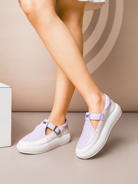 Woakers Women Colourblocked Sneakers